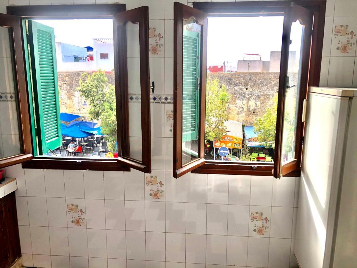 Soleado Apartamento Al Lado De La Preciosa Medina , A 3 Minutos De La Playa Andando I Asilah Bagian luar foto