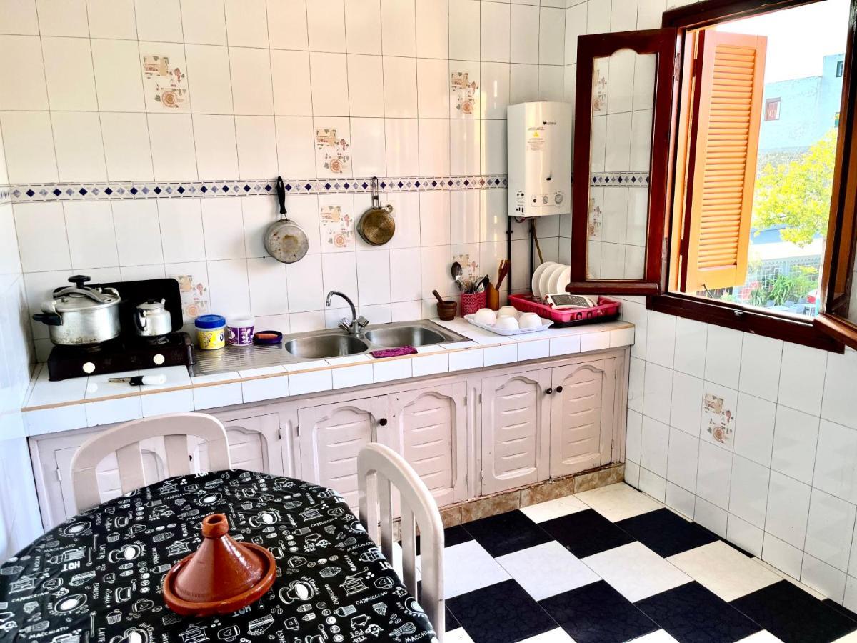 Soleado Apartamento Al Lado De La Preciosa Medina , A 3 Minutos De La Playa Andando I Asilah Bagian luar foto