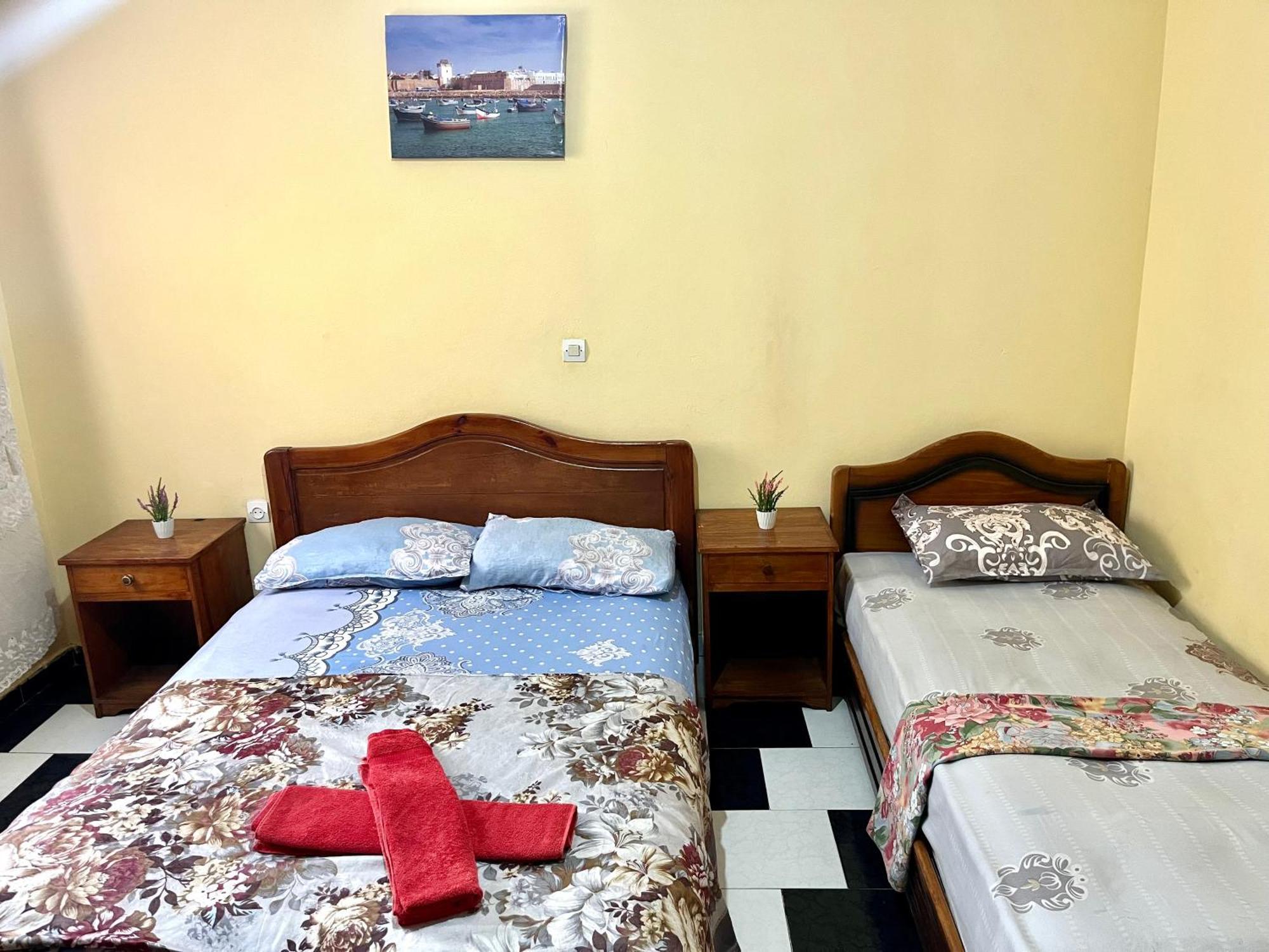 Soleado Apartamento Al Lado De La Preciosa Medina , A 3 Minutos De La Playa Andando I Asilah Bagian luar foto